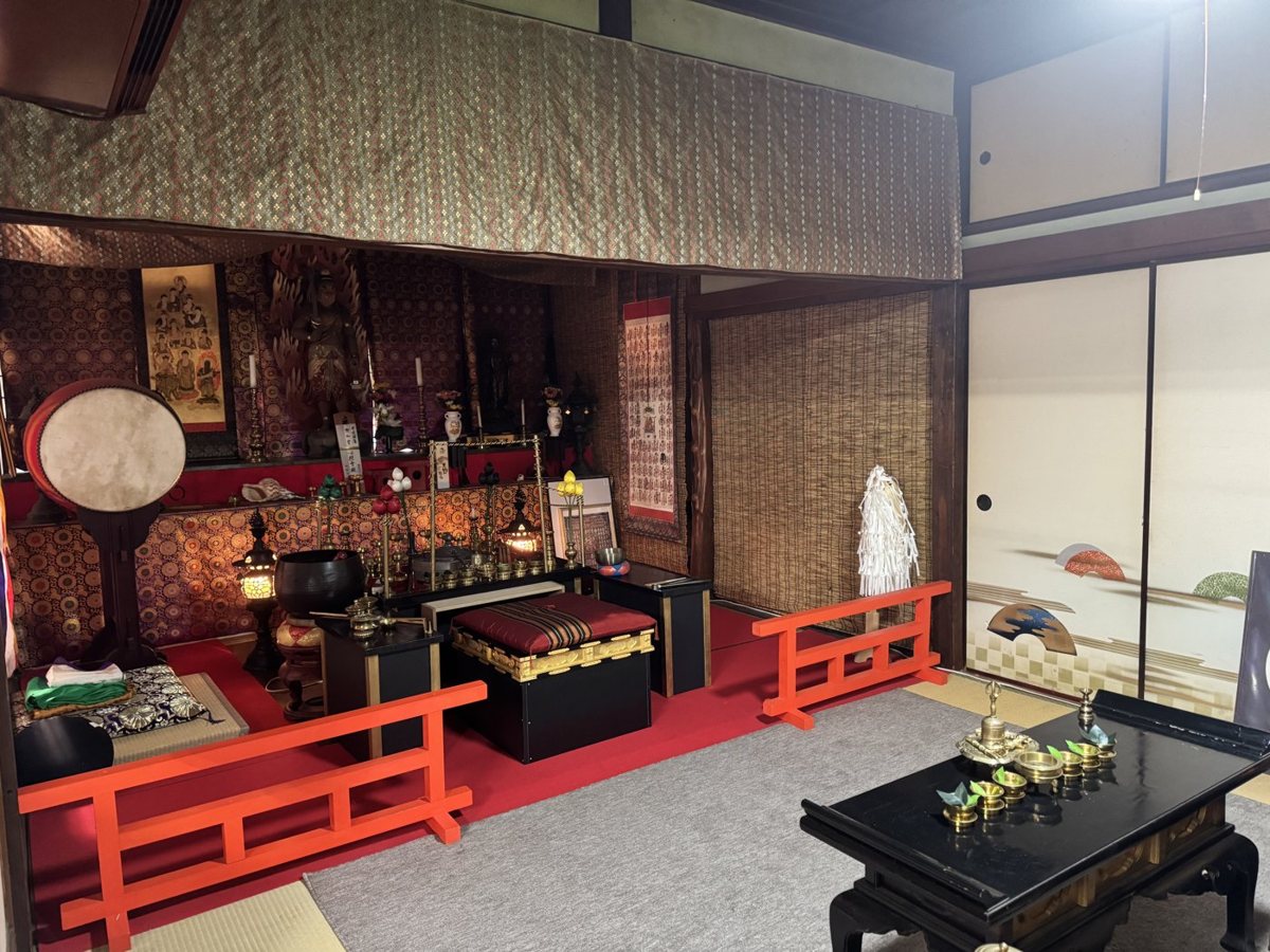 春日部道場 本堂内陣